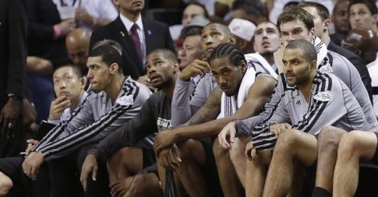 刘翠青获残特奥会女子T11级100米跑冠军（刘翠青夺得残特奥会女子T11级100米金牌）