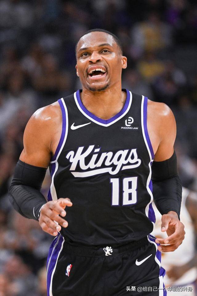 尤文战乌迪内斯大名单：伊尔迪兹领衔，弗拉霍维奇、佩林缺阵（尤文战乌迪内斯名单公布：伊尔迪兹领军，弗拉霍维奇与佩林缺席）