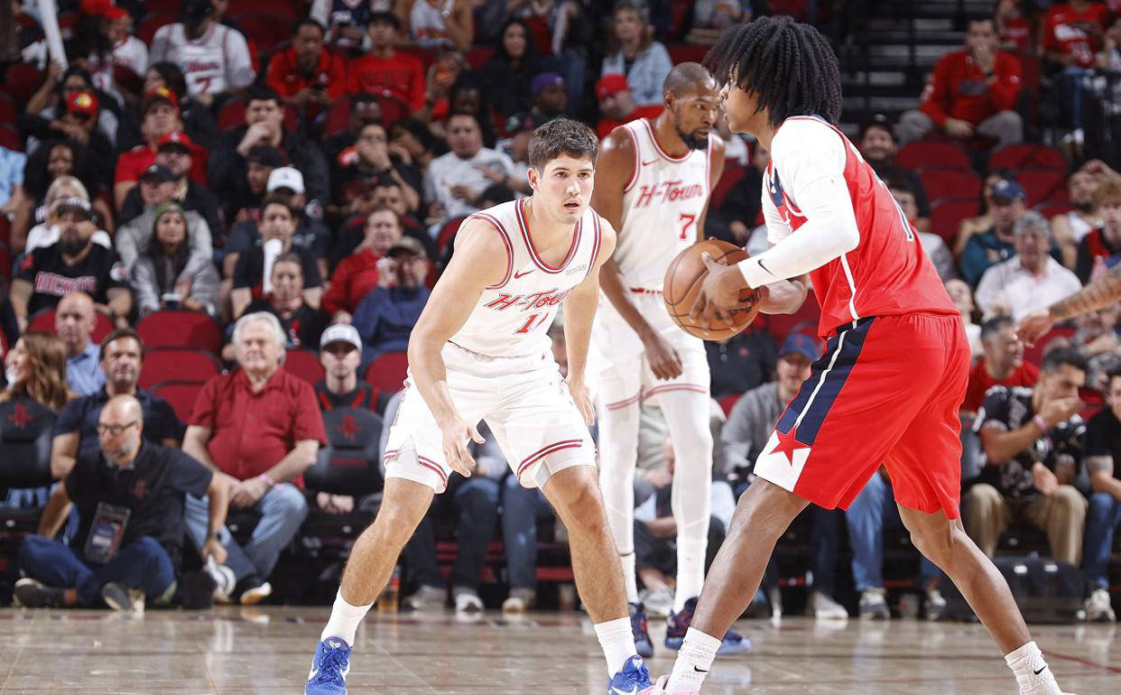 掘金伤病更新：约基奇&布鲁斯·布朗可出战与太阳一战（掘金伤情更新：约基奇、布鲁斯-布朗确认出战对阵太阳）