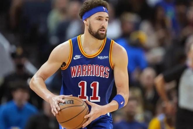 反戈旧主不留情！威斯布鲁克砍21+6+11助国王终结连败（威斯布鲁克复仇旧主轰21+6+11，助国王止住连败）