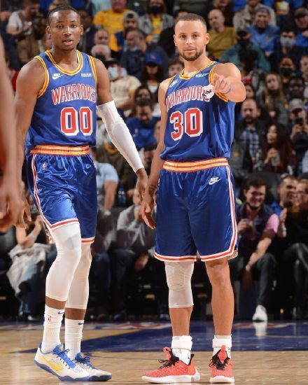 兰杜奇：上半场我们没拉开阵型宽度，踢得有点像一群小鸡（兰杜奇：上半场缺少阵型宽度，我们踢得像小鸡乱窜）