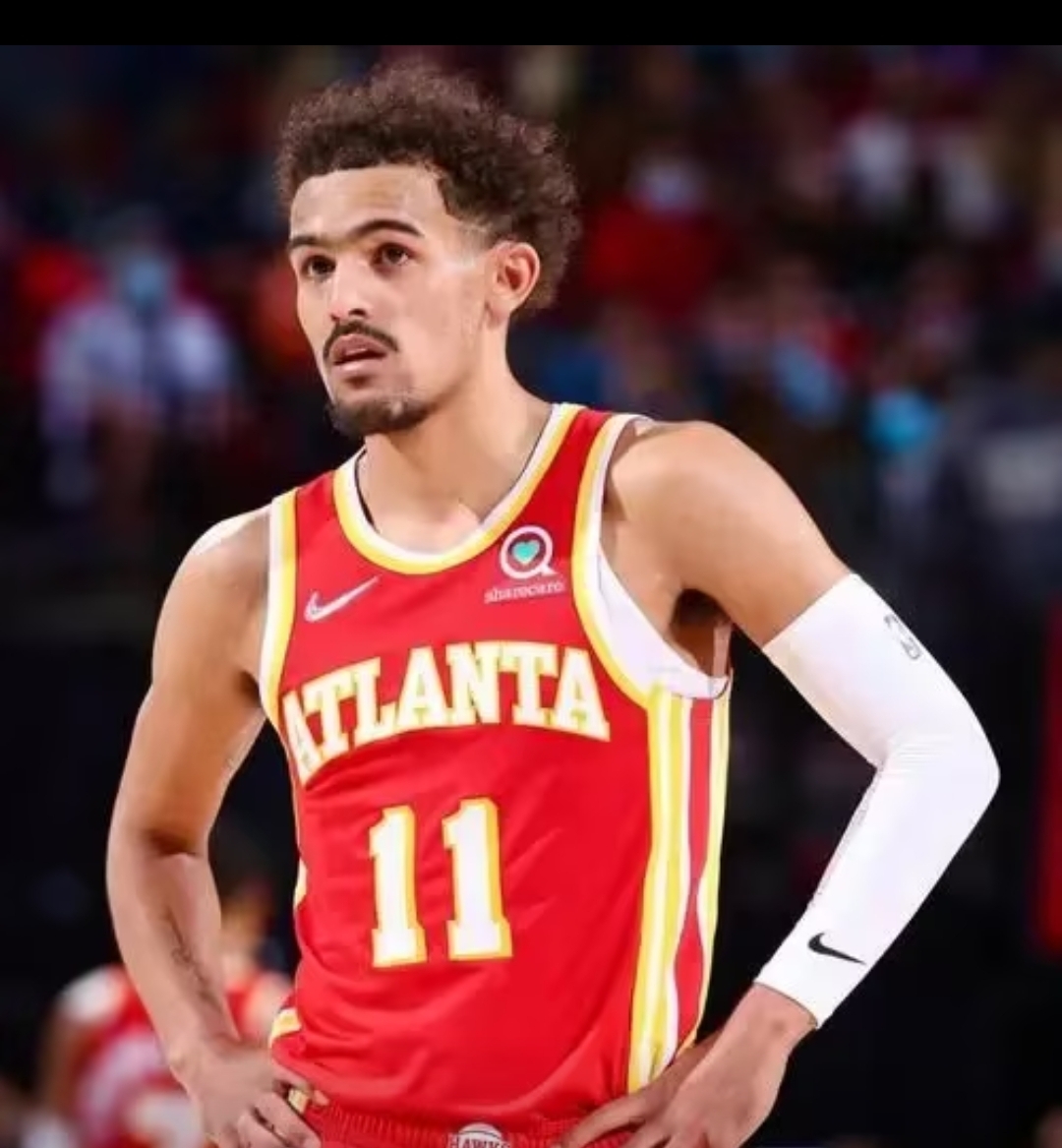 埃弗顿球员手球未被判点球，桑德兰球迷愤怒（埃弗顿疑似手球未判点球，桑德兰球迷强烈不满）