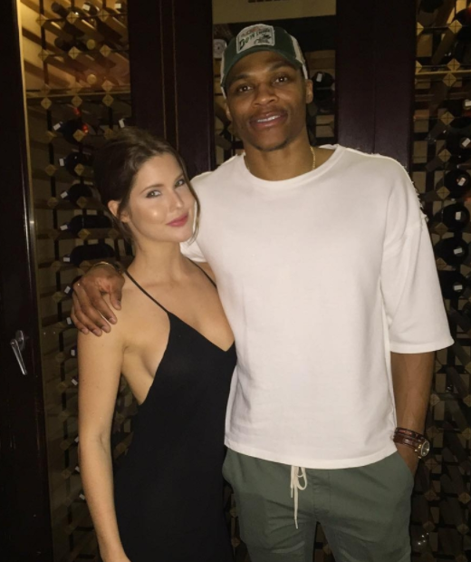 巴萨生死战来袭，法兰克福隐藏致命危机！（巴萨生死战将至，法兰克福暗藏致命隐患）